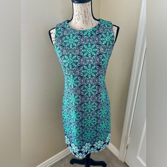 ☀️Banana Republic Blue Green Patterned Shift Dress, Sleeveless, Size 2 - Picture 1 of 5